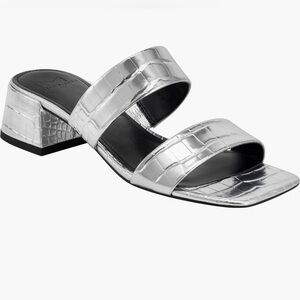 Marc Fischer silver Pat Slide new w box size 9